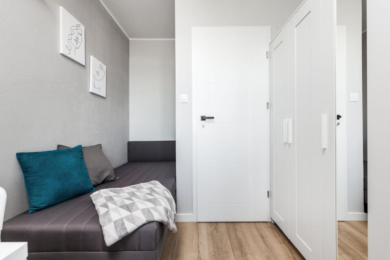 Appartement Pokoje Gdansk Zaspa - Pilotow 20B, 800M Skm-Zaspa, Odleglosc Do Morza 3Km Extérieur photo